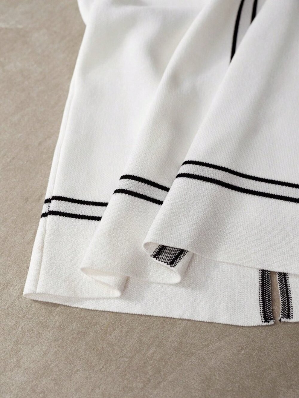 White Elegant Women's Contrast Trim Slit Sweater Dress - Picture 7 of 8